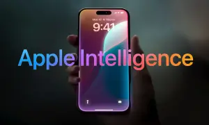 Dłoń trzyma iPhone'a z widocznym napisem "Apple Intelligence". Czy to zapowiedź nowej ery inteligentnych technologii w Polsce?